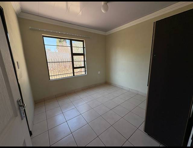 1 BEDROOM FLAT RENTED IN BEDWORTH PARK